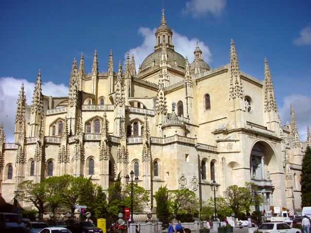 catedral-de-segovia-de-dia