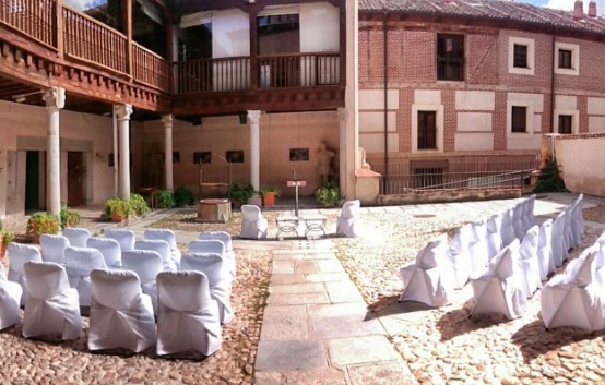 Centro didáctico. Patio detalle boda