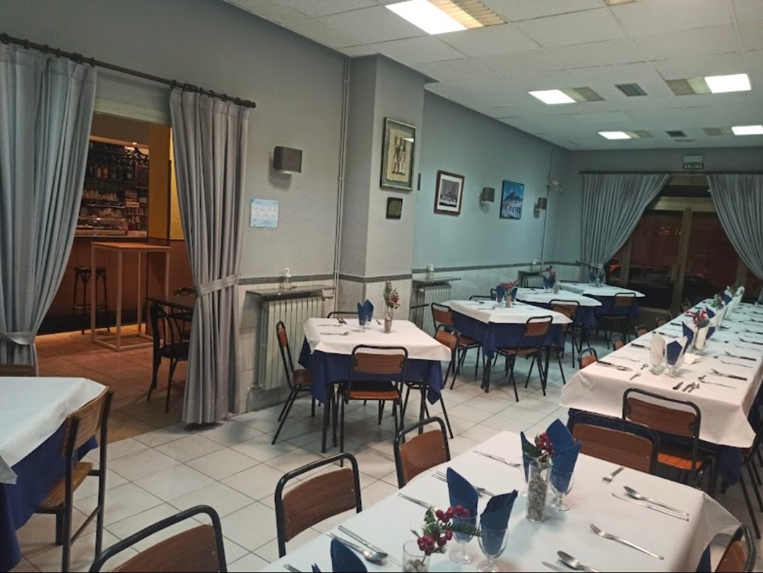 Salón interior. Restaurante Estévez