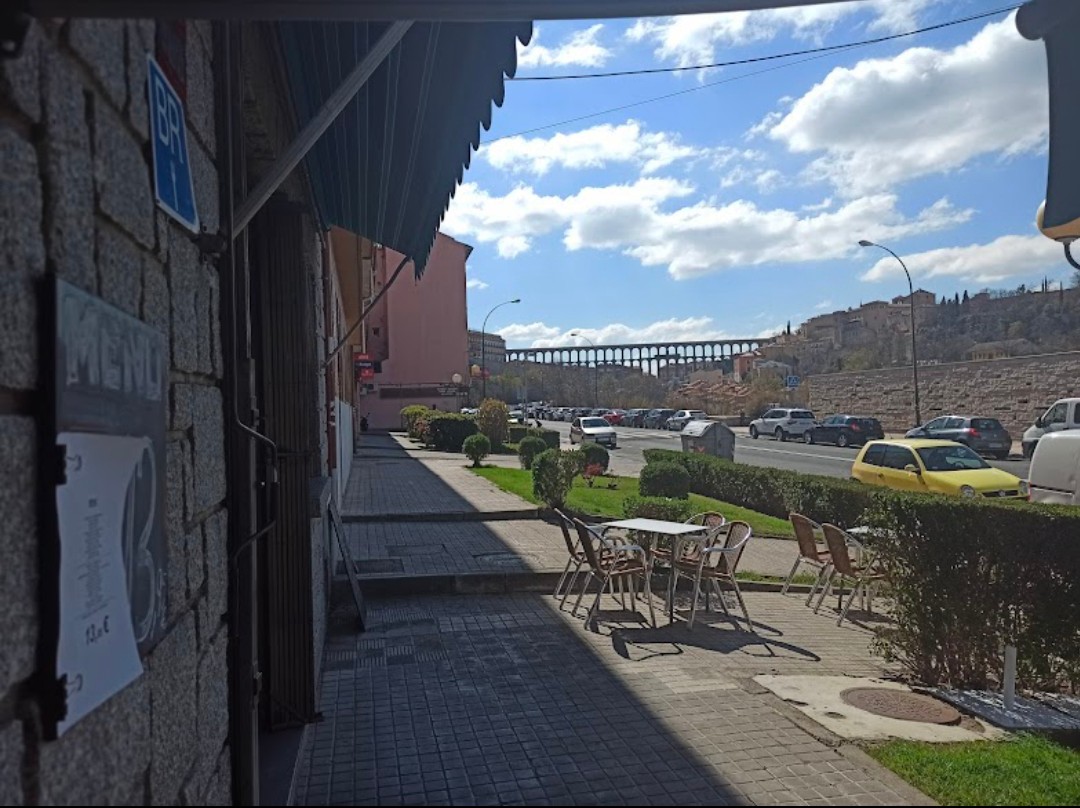 Vista del Acueducto desde nuestra terraza. Restaurante Estévez