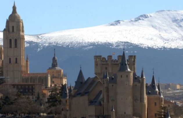panoramica-de-la-catedral-y-el-alcazar-de-diaret