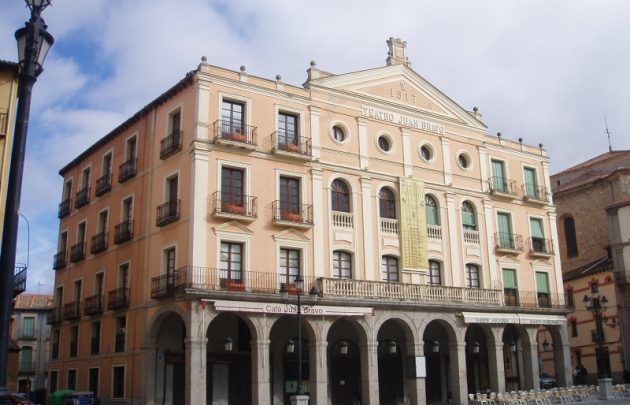 Teatro Juan Bravo