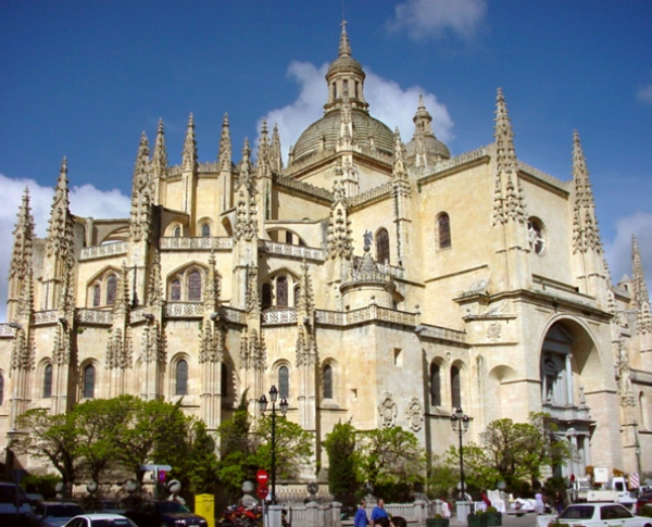 catedral-de-segovia-de-dia