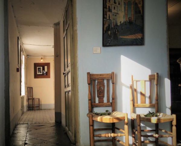 Comedor y pasillo de la casa de Antonio Machado