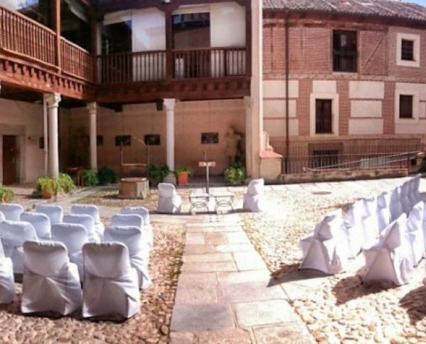 Centro didáctico. Patio detalle boda
